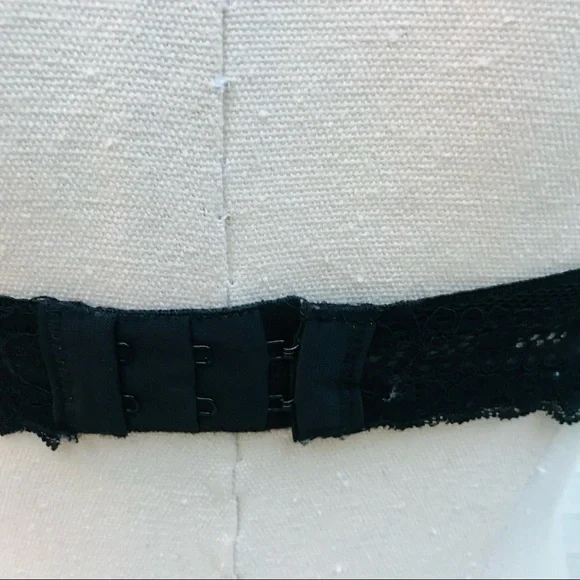Cotton On Body Lace Bra Black Size 12D Underwire - Picture 7 of 8